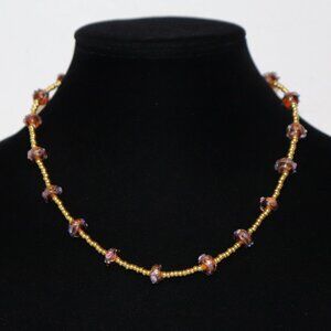 🌸 NWOT Glass Beaded & Flower Necklace – 18" Long  🌟